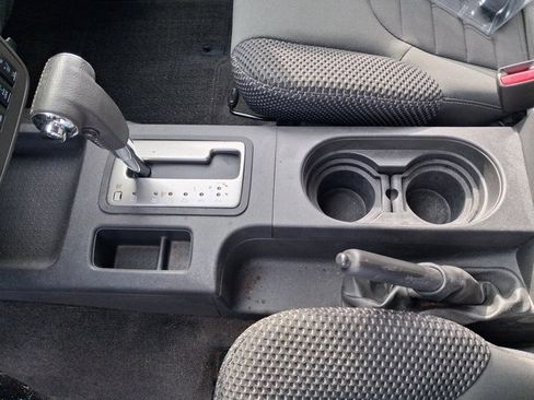 Used 2017 Nissan Frontier PRO-4X image 23