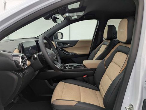 New 2026 Chevrolet Equinox ACTIV w/ Convenience Package III image 17