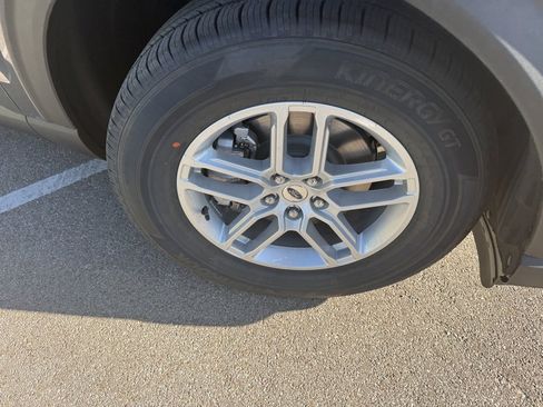 New 2026 Ford Explorer Active image 9