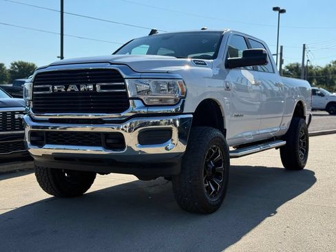 Used 2020 RAM 2500 Big Horn AWD/4WD image 2