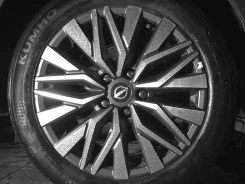 Used 2025 Nissan Altima 2.5 SV image 15