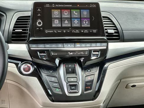Used 2025 Honda Odyssey Touring image 18