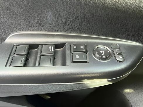 Used 2019 Honda Fit EX image 13