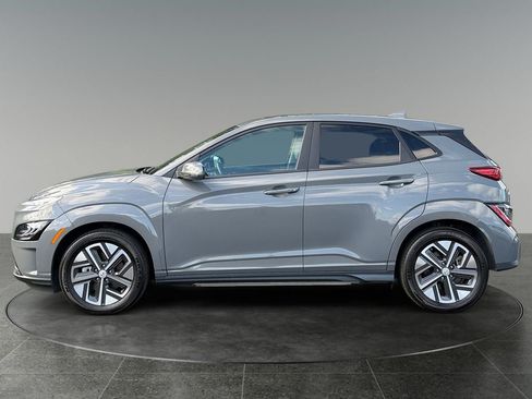 Used 2023 Hyundai Kona Limited w/ Cargo Package FWD image 5