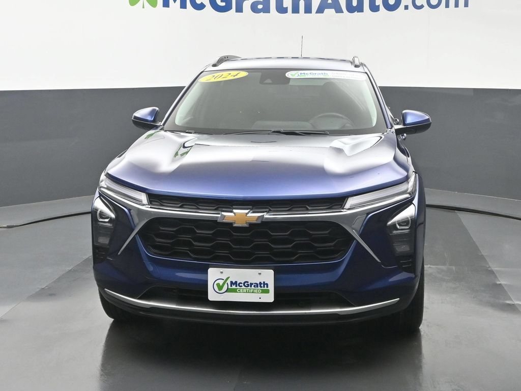 Used 2024 Chevrolet Trax LT w/ Driver Confidence Package FWD image 6