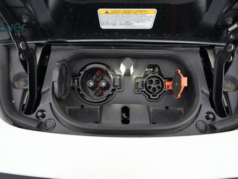 Used 2024 Nissan Leaf SV Plus image 23