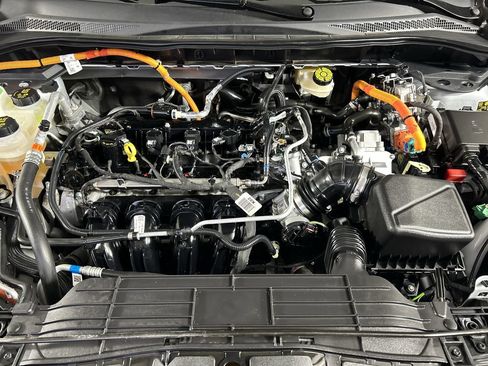 Used 2025 Ford Escape ST-Line w/ Equipment Group 301A FWD image 10