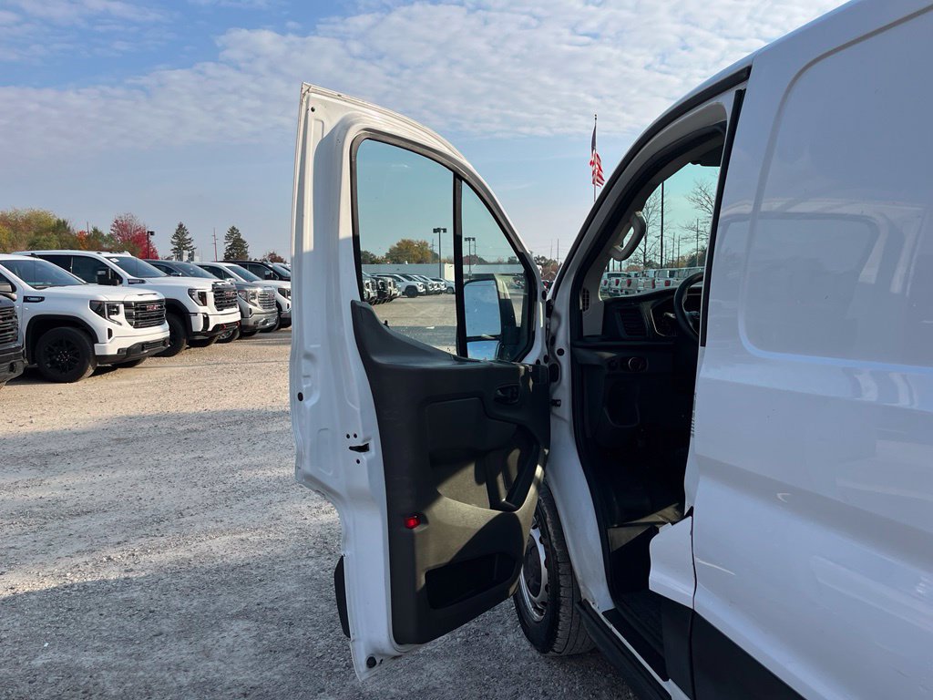 Used 2020 Ford Transit 250 Low Roof RWD image 18