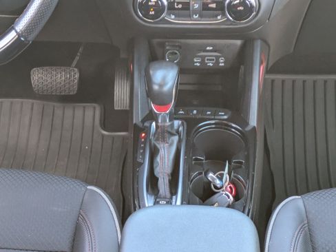 Used 2023 Chevrolet TrailBlazer RS w/ Sun and Liftgate Package image 19