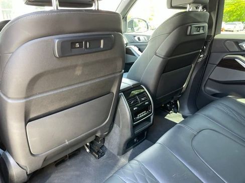 Certified 2023 BMW X5 xDrive40i w/ M Sport Package AWD/4WD image 8