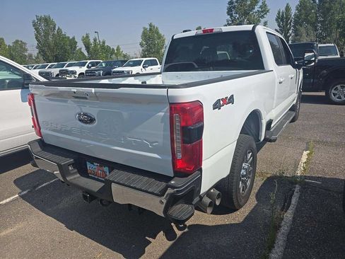 Used 2026 Ford F250 Lariat AWD/4WD image 3