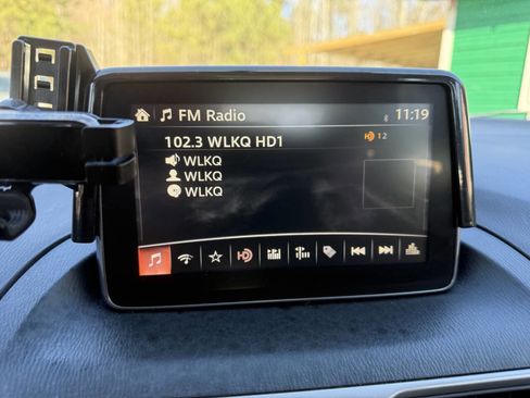 Used 2015 MAZDA MAZDA3 i Touring image 13