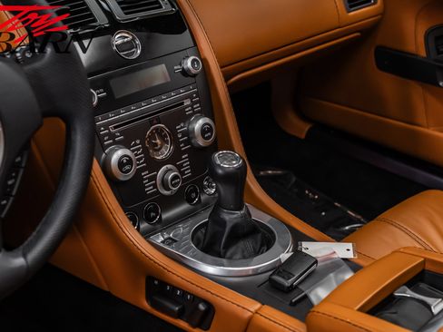 Used 2009 Aston Martin V8 Vantage Roadster RWD image 30