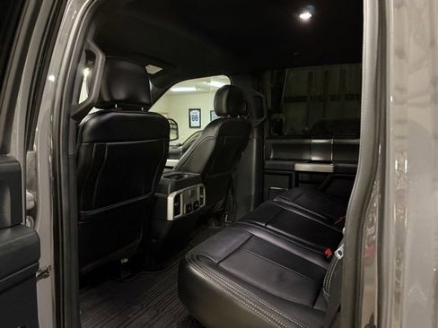 Used 2020 Ford F150 Lariat image 12