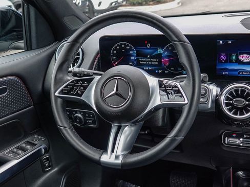 Certified 2025 Mercedes-Benz GLB 250 image 15