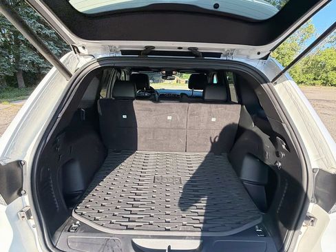 Used 2021 Jeep Grand Cherokee Limited AWD/4WD image 29