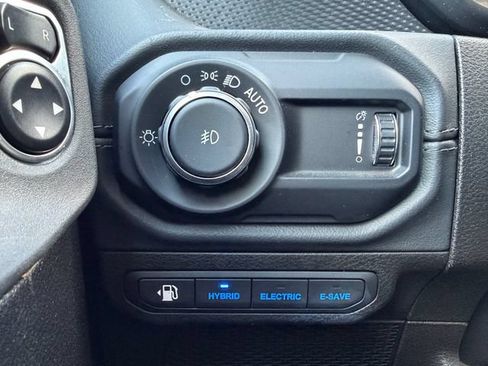 Used 2024 Jeep Wrangler Unlimited Rubicon 4xe AWD/4WD image 20