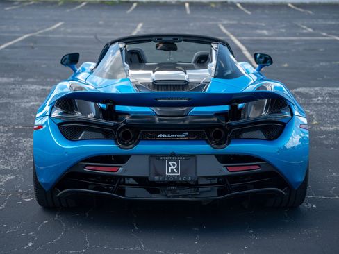 Used 2020 McLaren 720S Spider image 10