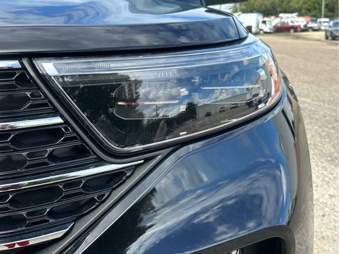 Used 2020 Ford Explorer XLT w/ Equipment Group 202A image 9