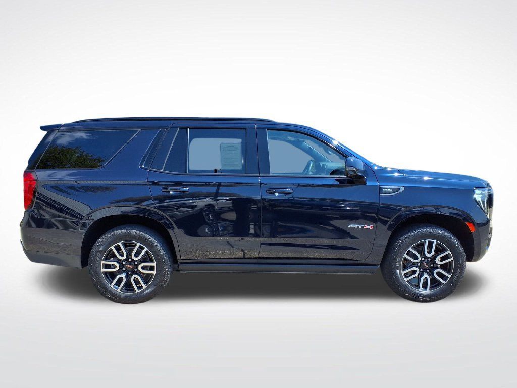 Used 2024 GMC Yukon AT4 w/ AT4 Premium Plus Package AWD/4WD image 5