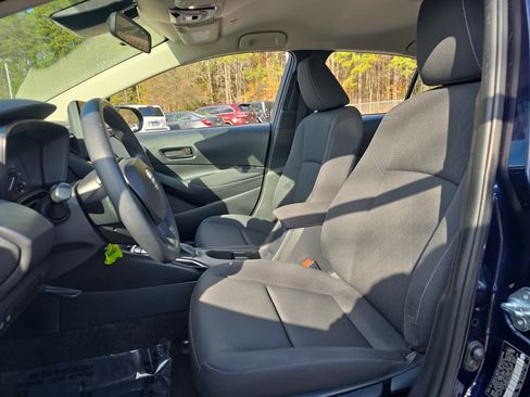 Used 2023 Toyota Corolla LE image 14