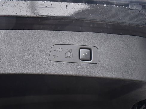 Used 2026 Lincoln Corsair Premiere image 20