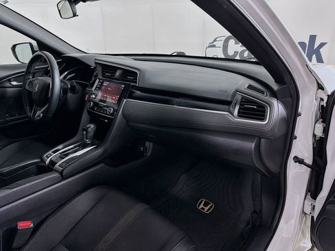 Used 2019 Honda Civic Sport image 32