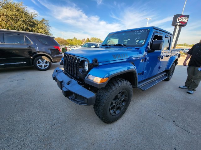 Used 2023 Jeep Gladiator Sport AWD/4WD image 3