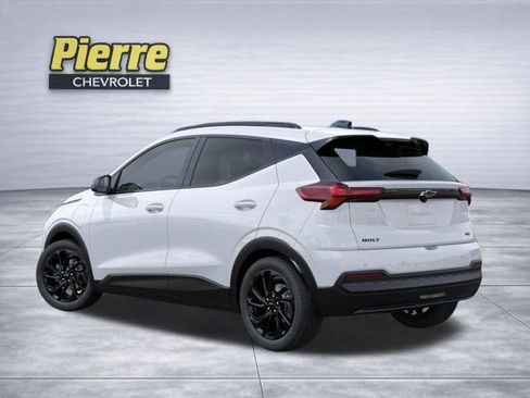 New 2027 Chevrolet Bolt RS w/ Super Cruise Package FWD image 3