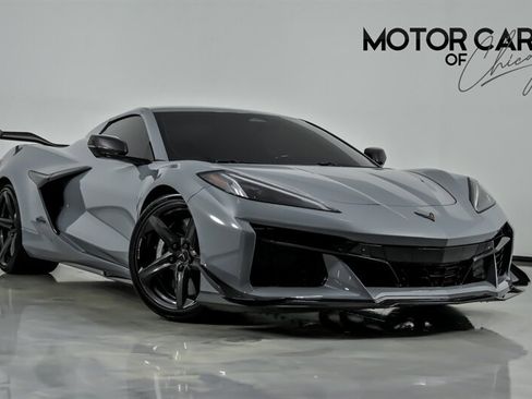 Used 2025 Chevrolet Corvette Z06 w/ Z07 Performance Package RWD image 1