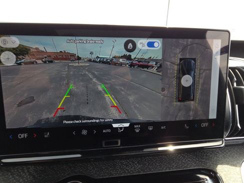 Used 2025 Ford Expedition Tremor AWD/4WD image 11