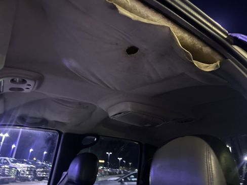 Used 2003 GMC Sierra 2500 SLT w/ SLT Preferred Equipment Group image 49