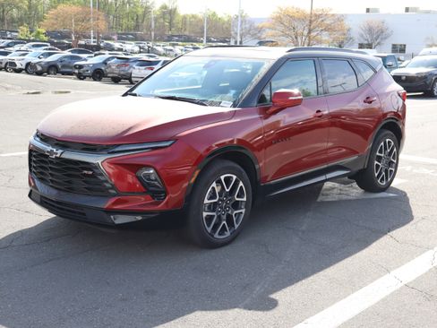 Used 2023 Chevrolet Blazer RS w/ Driver Confidence II Package image 5