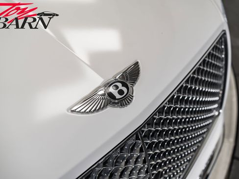 Used 2021 Bentley Bentayga image 9