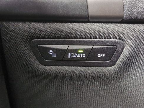 Used 2025 BMW iX xDrive50 w/ Premium Package image 28