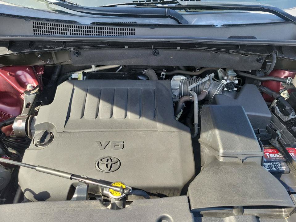 Used 2014 Toyota Highlander XLE FWD image 20