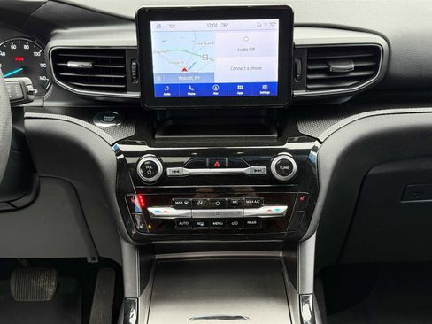 Used 2024 Ford Explorer ST-Line w/ Class IV Trailer Tow Package image 12