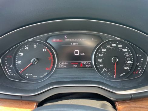 Used 2022 Audi Q5 2.0T Premium w/ Convenience Package AWD/4WD image 9