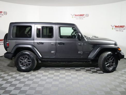 Used 2024 Jeep Wrangler Sport S image 4