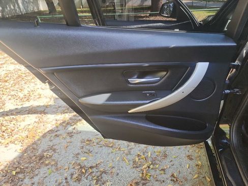 Used 2015 BMW 320i xDrive Sedan image 27
