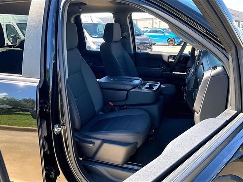 Used 2023 Chevrolet Silverado 2500 Custom w/ Custom Value Package AWD/4WD image 7
