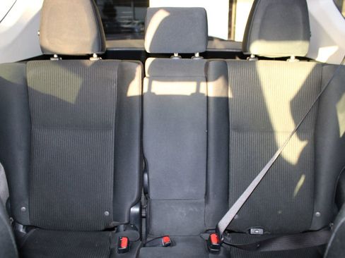 Used 2016 Toyota RAV4 LE image 11