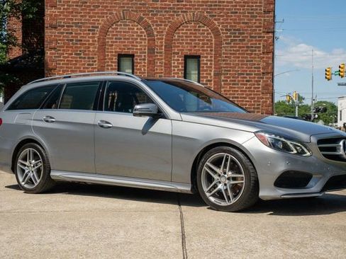 Used 2015 Mercedes-Benz E 350 4MATIC Wagon image 3