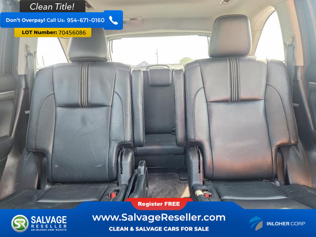 Used 2017 Toyota Highlander SE FWD image 13