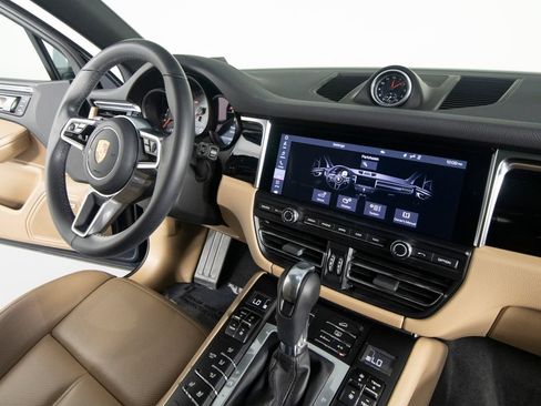 Certified 2021 Porsche Macan S AWD/4WD image 36