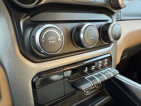 Used 2019 RAM 1500 Big Horn image 26