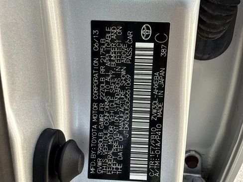 Used 2013 Toyota Prius Two FWD image 22