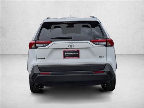 Used 2024 Toyota RAV4 XLE FWD image 7