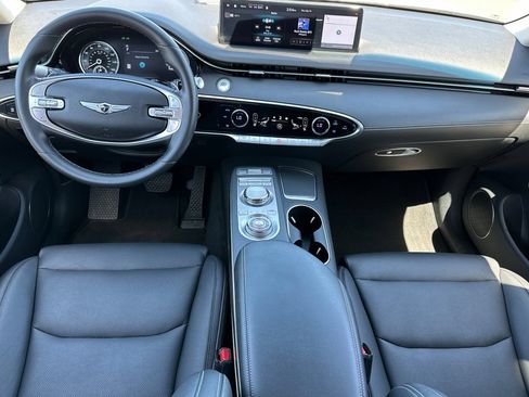 Used 2025 Genesis GV70 2.5T AWD/4WD image 16