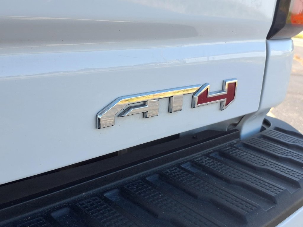 Used 2023 GMC Sierra 2500 AT4 w/ AT4 Premium Plus Package AWD/4WD image 29